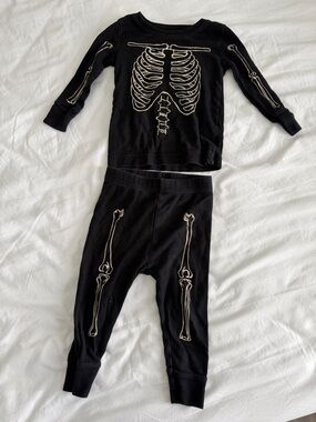 Kids Black Skeleton Pajama Set - Glow Bone Print